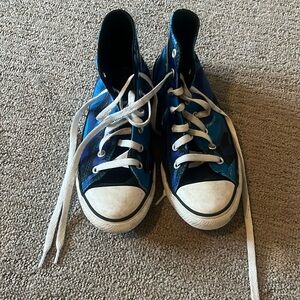 Converse sneakers! Barely worn